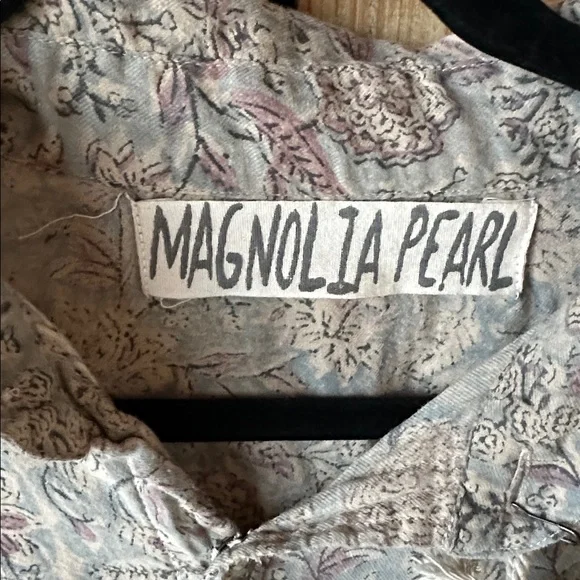 Magnolia Pearl Women's Patterned Button-Down Shirt - Picture 2 of 8